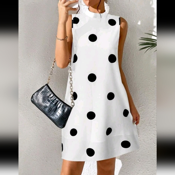 Polka Dot Print Sleeveless Dress - Picture 6 of 6